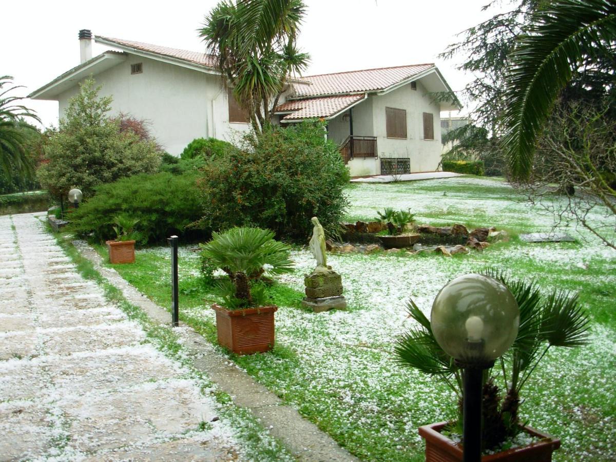 B&B Villa Sans Souci ชิวิตาเวกเกีย ภายนอก รูปภาพ